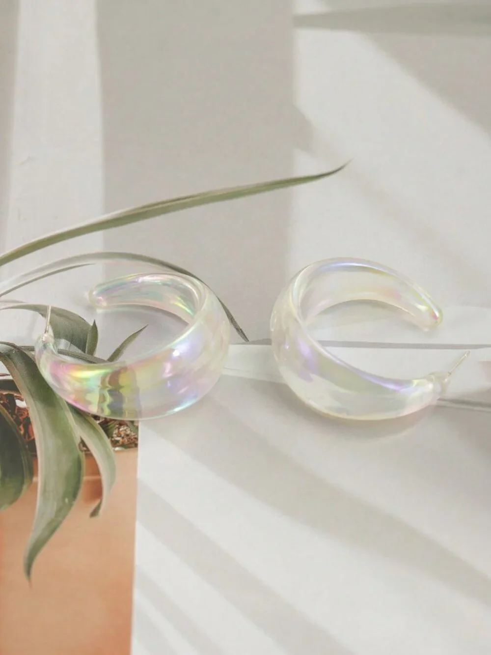Color Sexy Women's Transparent Colorful C-Shaped Earrings